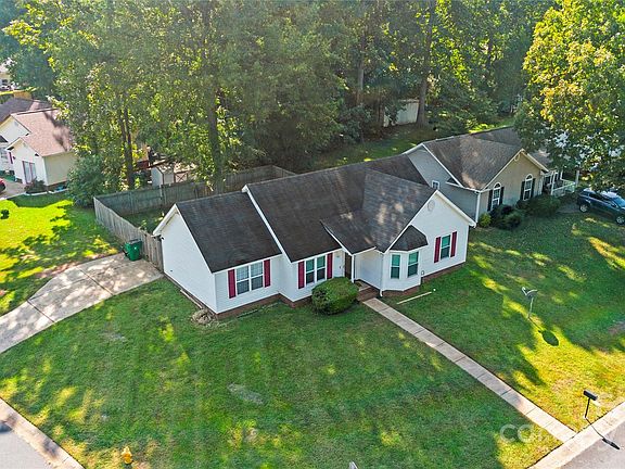 3rd image of 3628 Greenloch Ct
