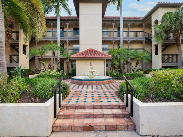 2400 FEATHER SOUND DRIVE #425, CLEARWATER, FL 33762