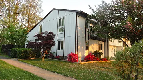 20 Regis Cir Photo 1