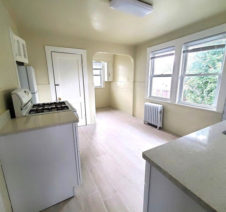 4 Lafayette St Quincy MA Zillow