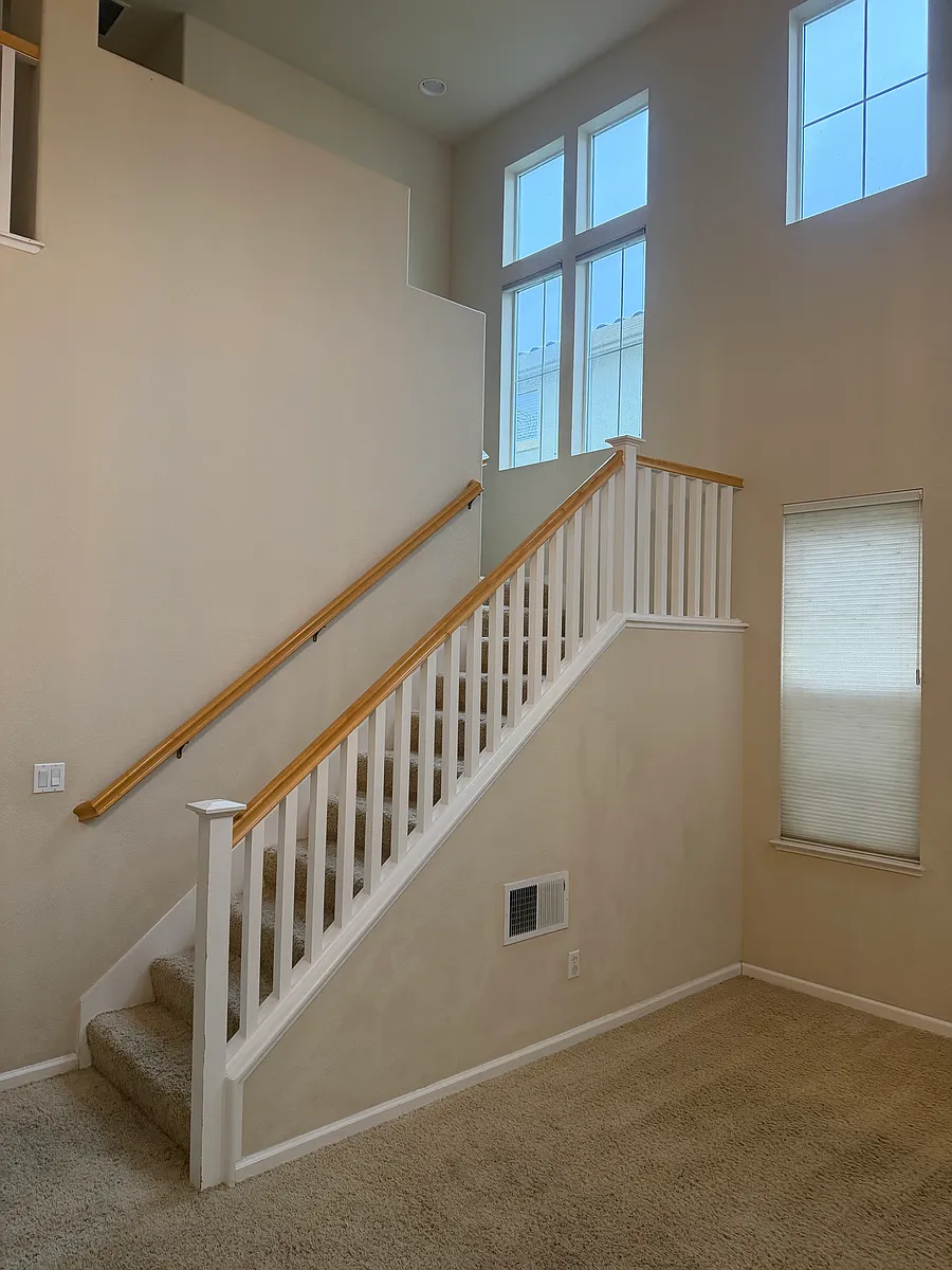 Building Photo - 4136 Bandini Ct
