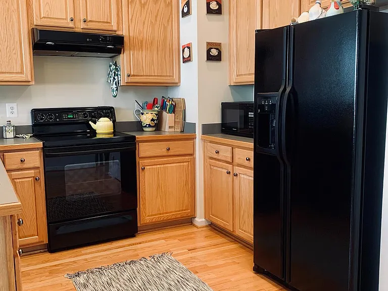 9823 Darcy Forest Dr — Photo 10