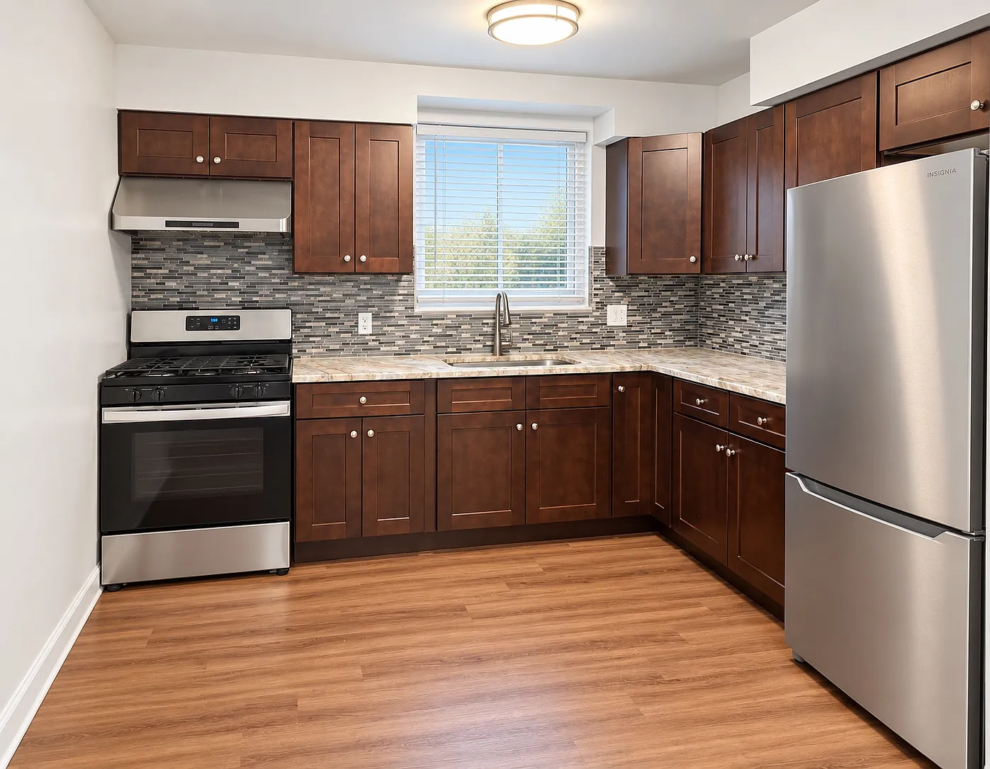 7947 Algon Avenue — Photo 2