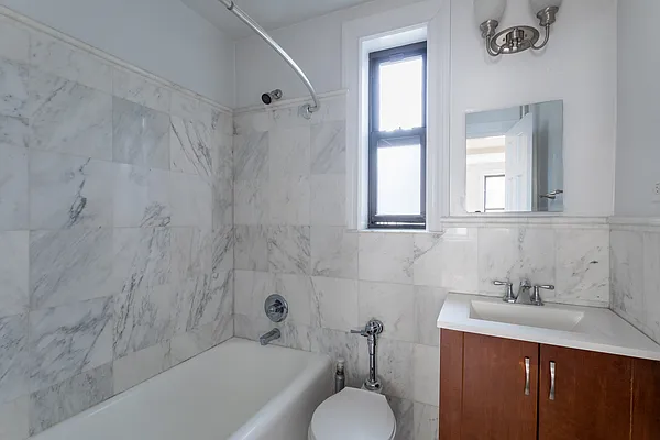 Rented by Bond New York | media 62