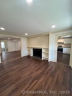 487 Danbury Rd — Photo 11