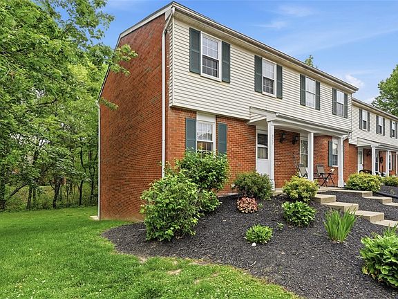 2nd image of 322 Bellford Ct