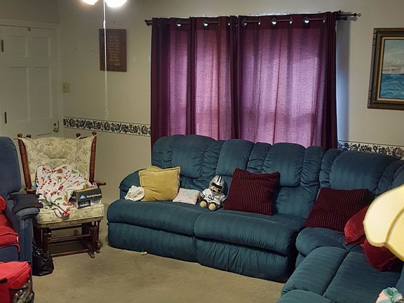 2nd image of 1201 Cullen Dr
