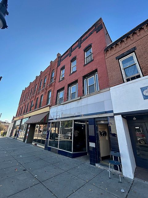 1st image of 517 N Salina St #4