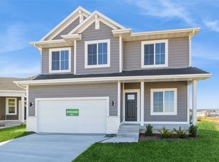 480 NW Independence Cir, Waukee, IA 50263