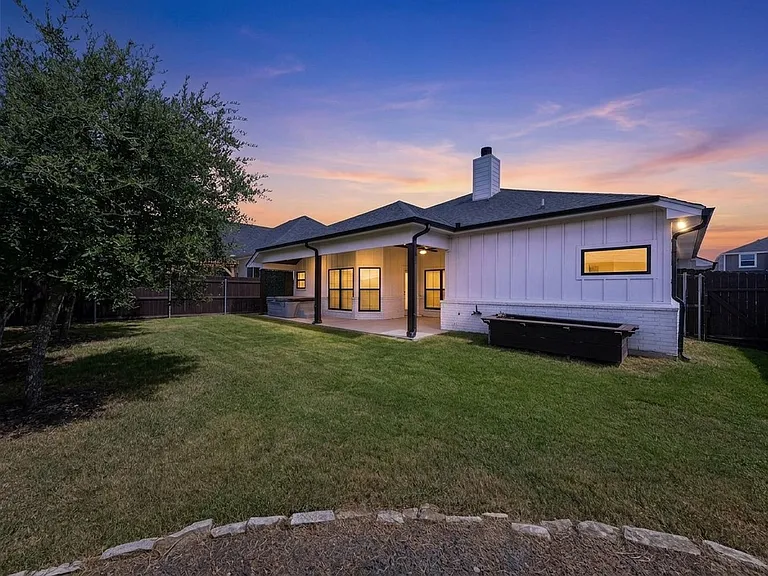 7119 Rosado Dr — Photo 27