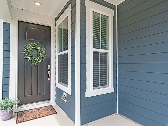 3rd image of 8208 White Star Dr