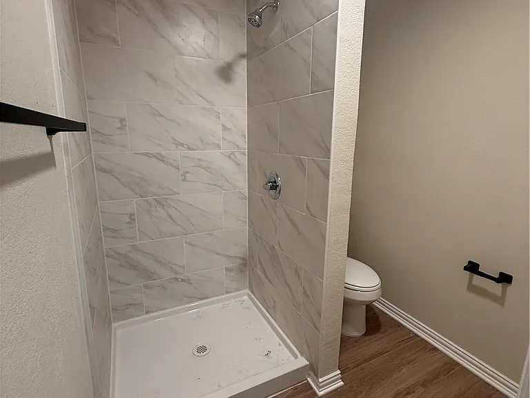 1613 Robeson St — Photo 11