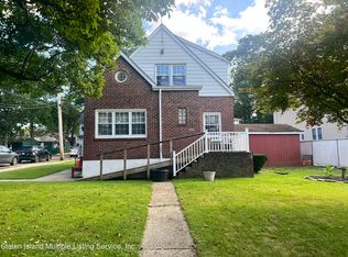 2282 Victory Blvd, Staten Island, NY 10314