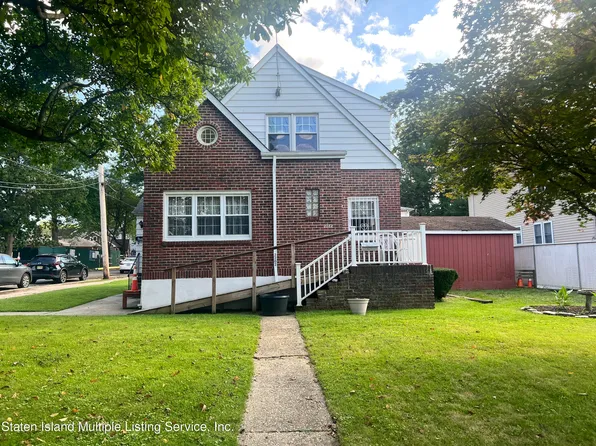 2282 Victory Blvd, Staten Island, NY 10314