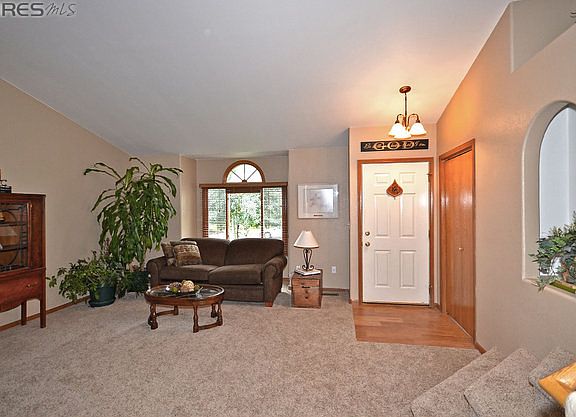 3rd image of 3761 Minturn Dr