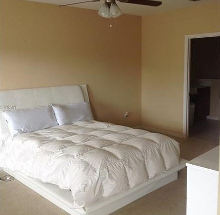 4th image of 371 Innisbrook Ln