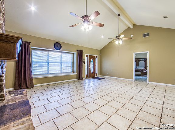5th image of 337 Fleetwood Ln