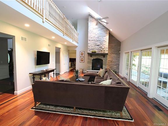 4th image of 35 Avalon Ln