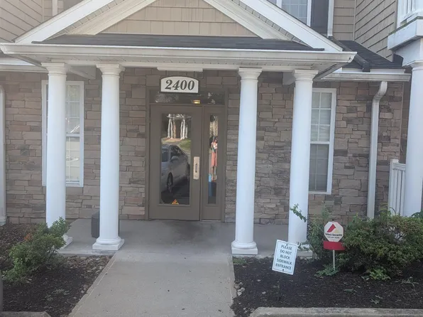 2417 Suncrest Vlg, Morgantown, WV 26505