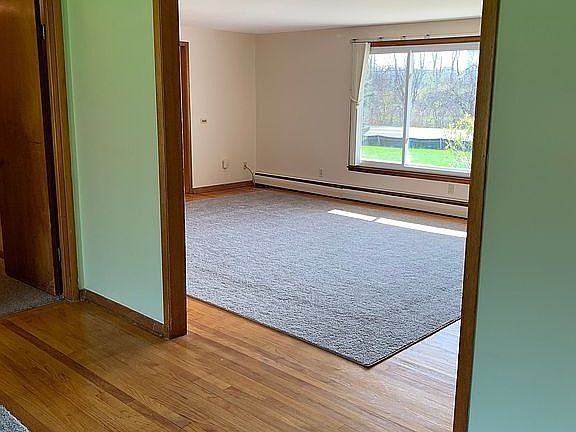 apt 3 dining room