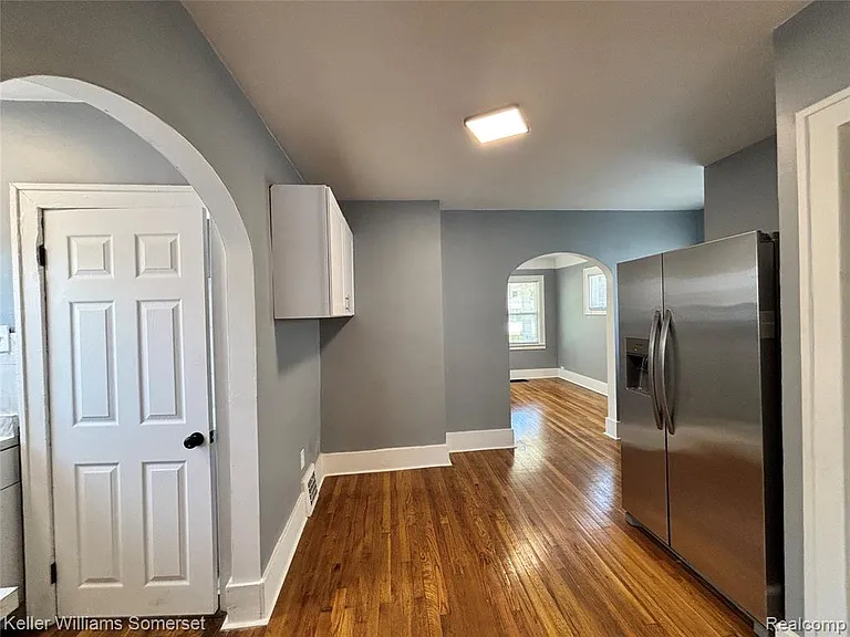 7028 Studebaker Ave — Photo 4