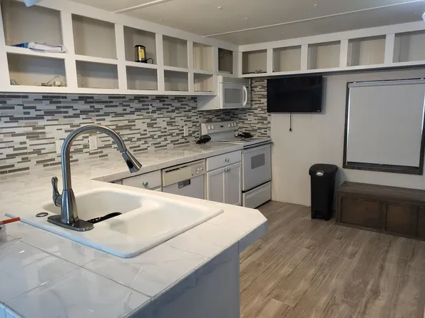 91052 S Willamette St #8, Coburg, OR 97408