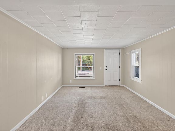 3rd image of 1251 NW Newport Ave