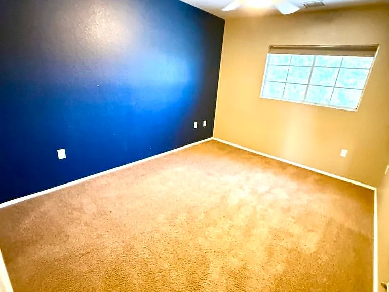 5200 W Shannon St — Photo 15