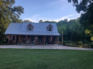 545 Haley Branch Rd, Burns, TN 37029