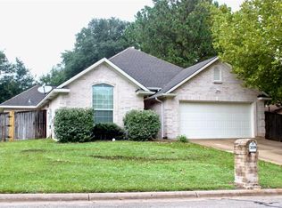 309 Brookside Dr, Brenham, TX 77833