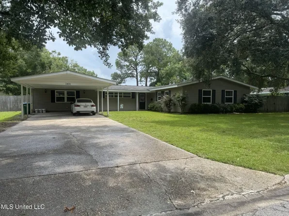 2404 Rosewood St, Pascagoula, MS 39567