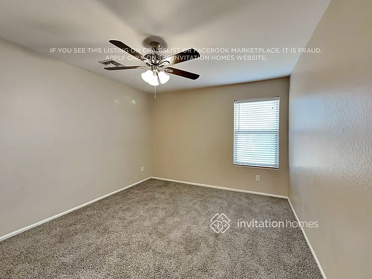 10410 W Illini St — Photo 15