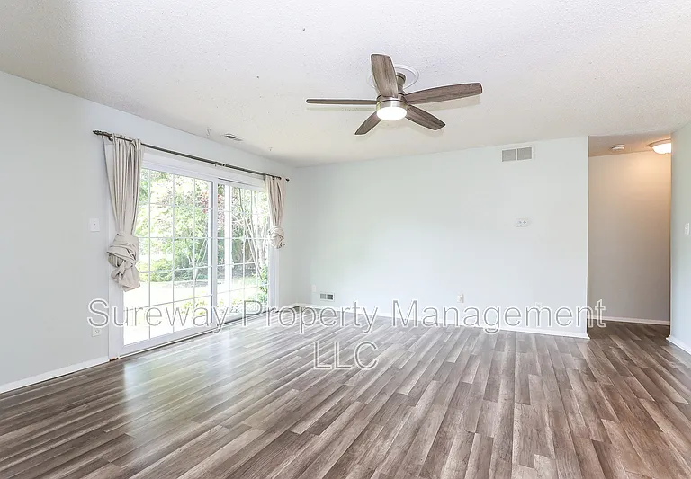 330A Willow Turn #A — Photo 5