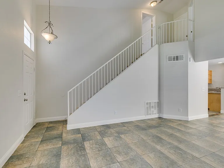 200 Luninborg St — Photo 31