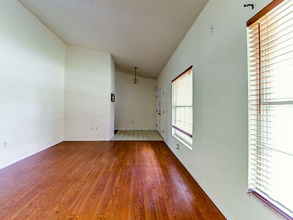5th image of 8624 Boyer Ct