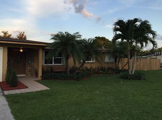 19371 SW 128th Ct, Miami, FL 33177