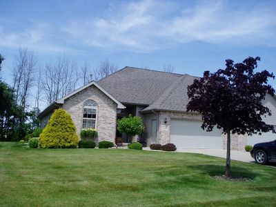3099 Creekwood Cir, Bay City, MI, 48706