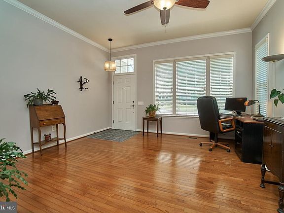 4th image of 12979 Dunbarton Dr