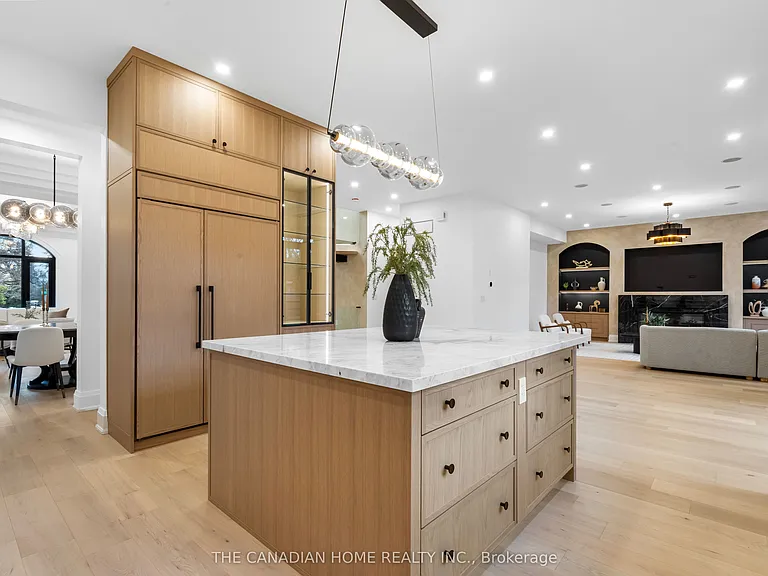499 Rebecca St — Photo 14