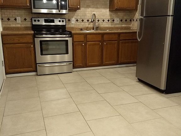 5th image of 3419 Spanish Villa Dr