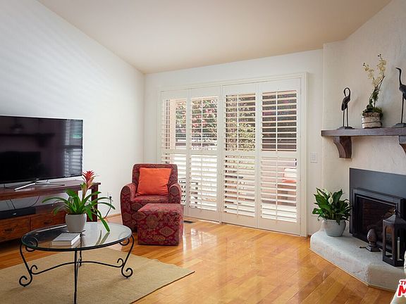 4th image of 1526 Palisades Dr