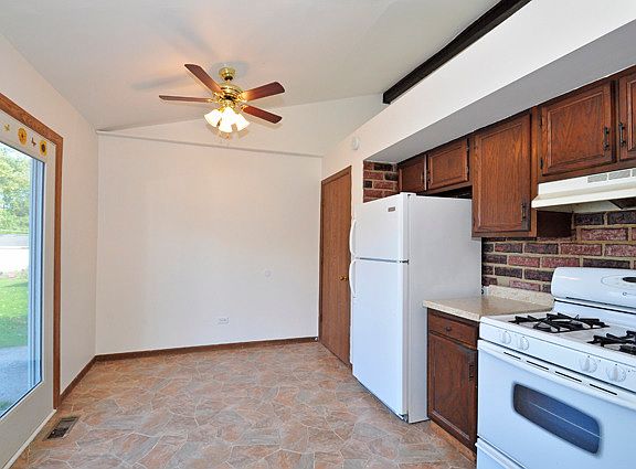 5th image of 9924 W Michigan Blvd