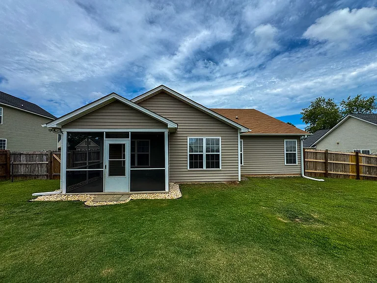 1608 Kershaw Loop — Photo 22
