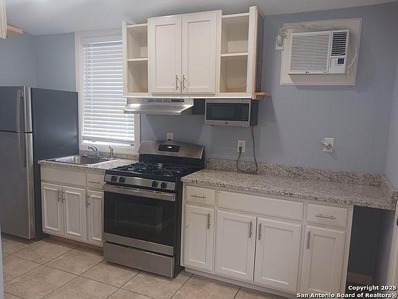3rd image of 212 McLane St #B