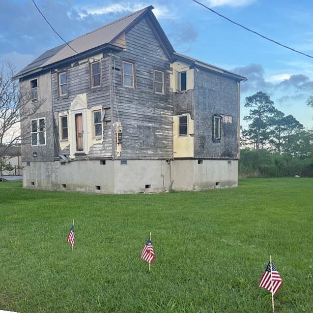 1st image of 20394 Saxis Rd