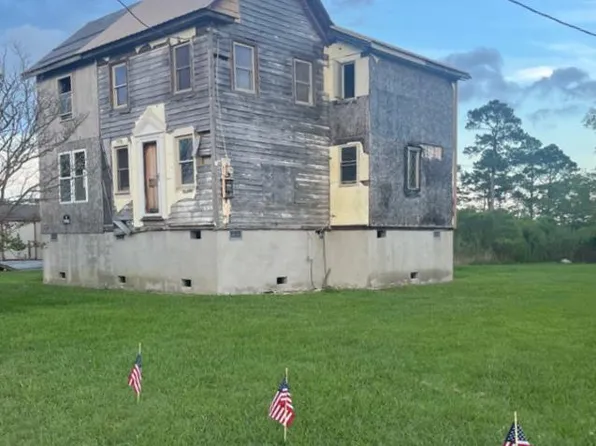 20394 Saxis Rd, Saxis, VA 23427