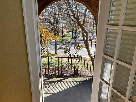 3rd image of 4423 Erie Ave APT 1