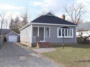 174 Falcon Ave, Patchogue, NY 11772