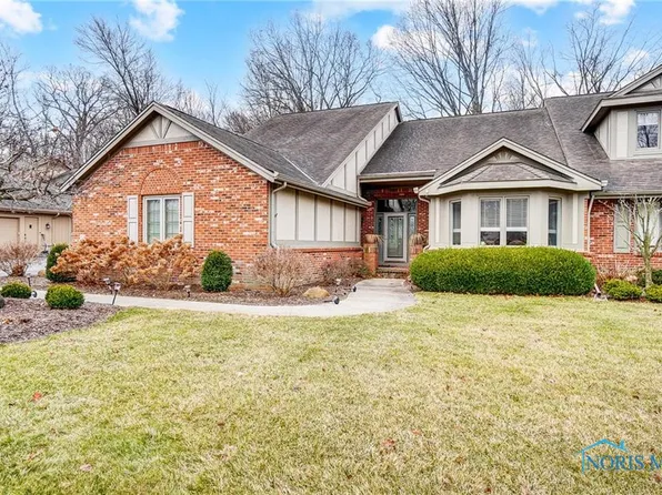 58 Wolf Ridge Dr, Holland, OH 43528