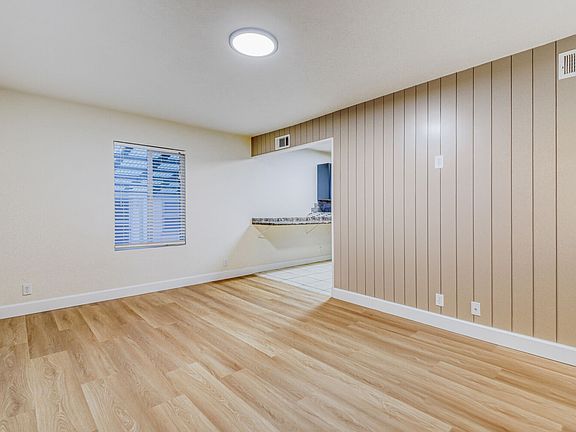 3rd image of 483 E Utah Ave